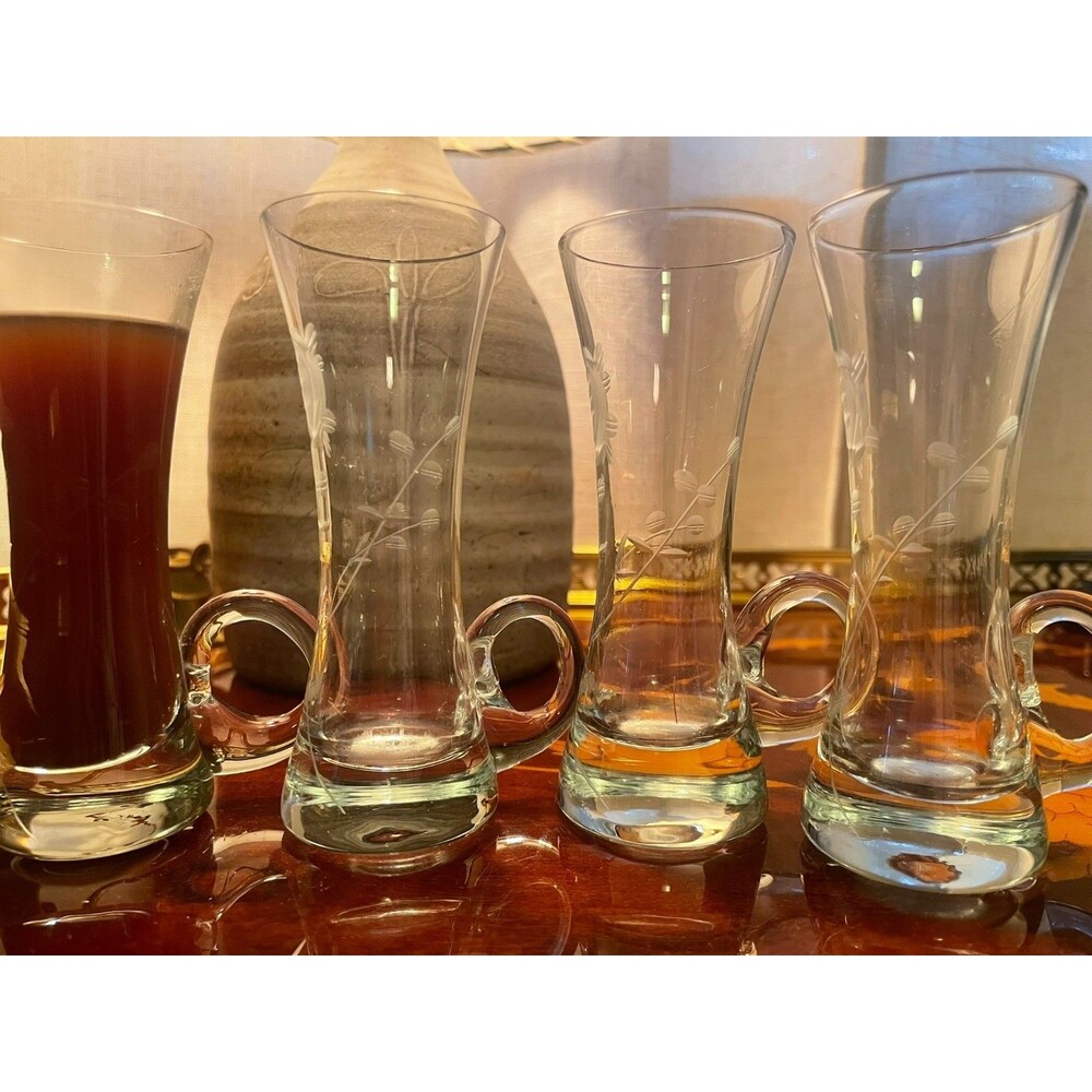 Set of 4 Vtg Mundgeblasen Kristallglas Etched Cordial Shot Glasses w/ Handles 4.